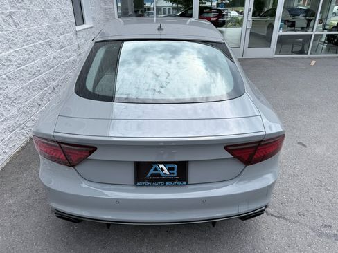 Used 2016 Audi RS 7 Prestige w/ Carbon-Optic Package AWD/4WD image 33