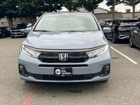 Used 2025 Honda Odyssey Touring image 6