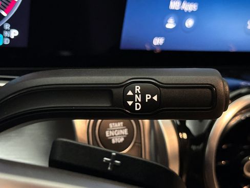 Used 2026 Mercedes-Benz GLB 250 image 15