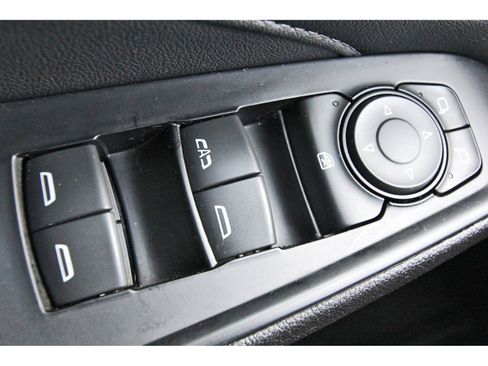 Used 2023 Chevrolet Traverse LT image 21