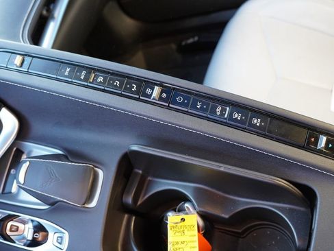 Certified 2022 Chevrolet Corvette Stingray Coupe w/ Engine Appearance Package image 23