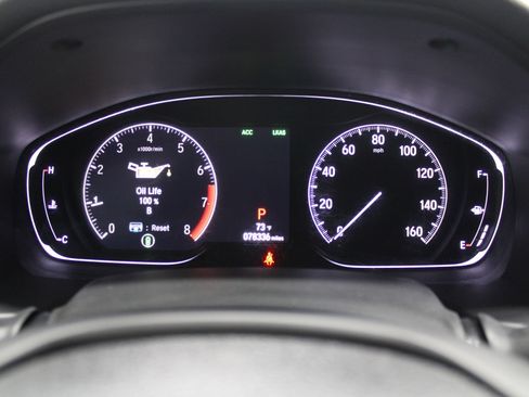 Used 2018 Honda Accord Touring image 31