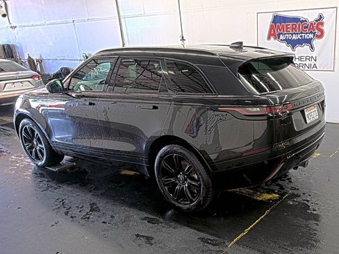 Used 2022 Land Rover Range Rover Velar R-Dynamic S image 2