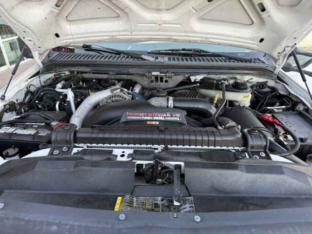 Used 2007 Ford F550 2WD Regular Cab Super Duty image 23