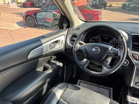 Used 2019 Nissan Pathfinder SL AWD/4WD image 26