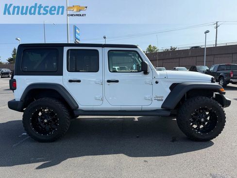 Used 2020 Jeep Wrangler Unlimited Sport S image 8
