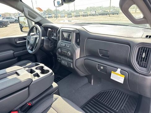 New 2026 Chevrolet Silverado 2500 Custom w/ Custom Value Package AWD/4WD image 32
