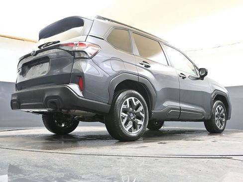 Certified 2025 Subaru Forester Premium image 33