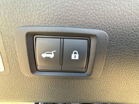 Used 2024 Mitsubishi Eclipse Cross SE image 14