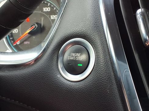 Used 2023 Chevrolet Traverse LT AWD/4WD image 13