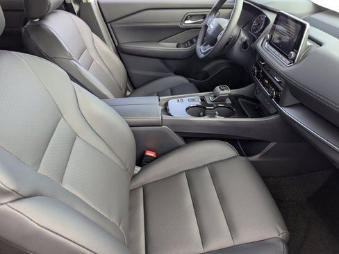 New 2026 Nissan Rogue SV w/ SV Premium Package image 25