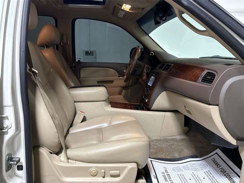 Used 2012 Chevrolet Tahoe LTZ image 23