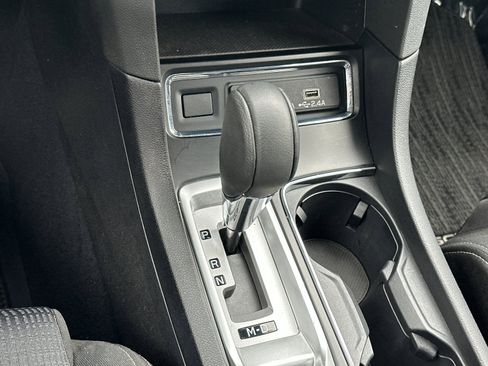 Used 2024 Subaru Ascent Premium w/ Convenience Package image 22