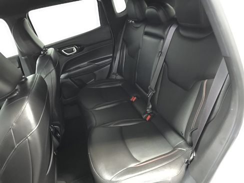 Used 2024 Jeep Compass Trailhawk AWD/4WD image 33