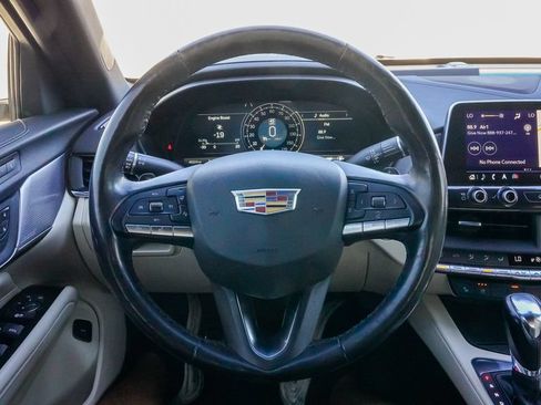 Used 2021 Cadillac CT4 Premium Luxury RWD image 18