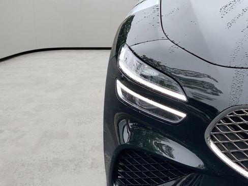 Certified 2023 Genesis G70 2.0T RWD image 39