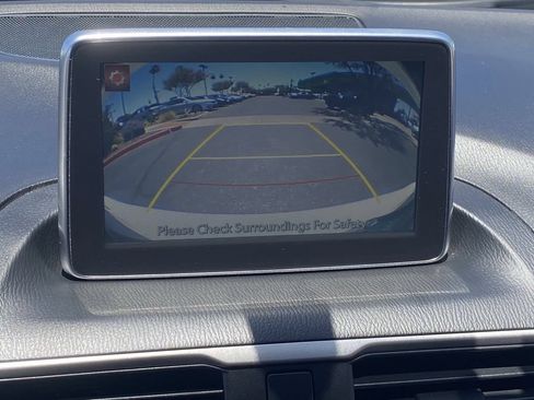 Used 2016 MAZDA MAZDA3 i Touring w/ Popular Equipment Package FWD image 27