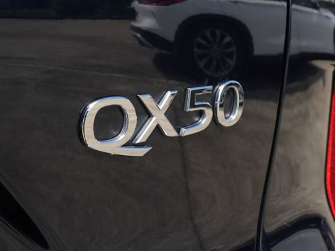Certified 2023 INFINITI QX50 Luxe AWD/4WD image 19