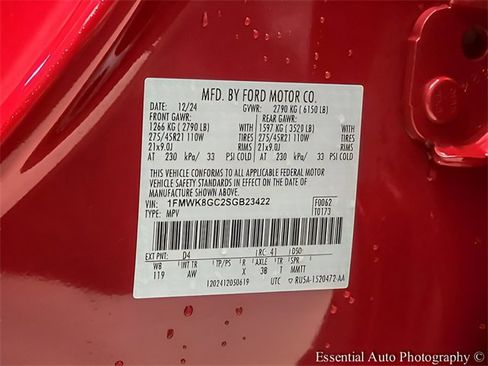 Used 2025 Ford Explorer ST w/ Sun And Sound Package image 31