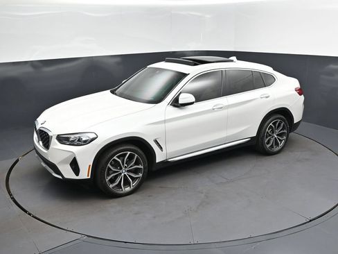 Used 2022 BMW X4 xDrive30i w/ Premium Package AWD/4WD image 1