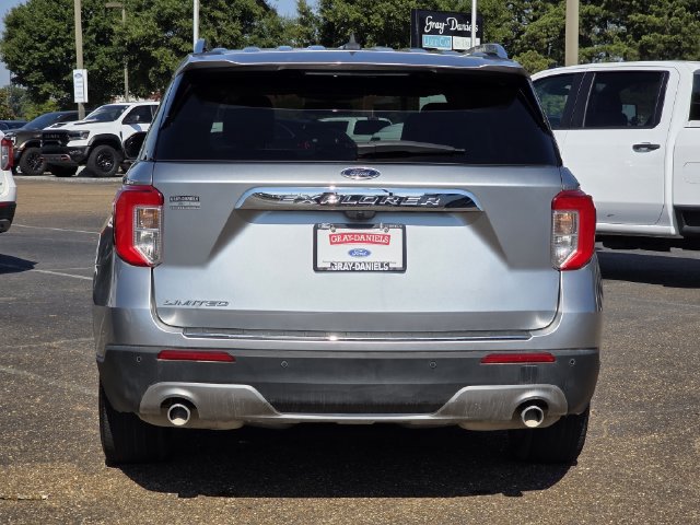 Certified 2024 Ford Explorer Limited w/ Limited Technology Package RWD image 5
