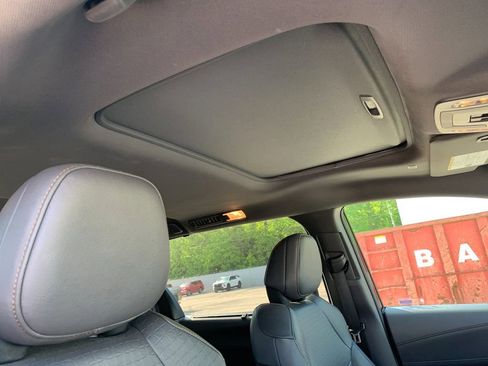 Used 2024 Toyota Sienna XLE Woodland Edition AWD/4WD image 20