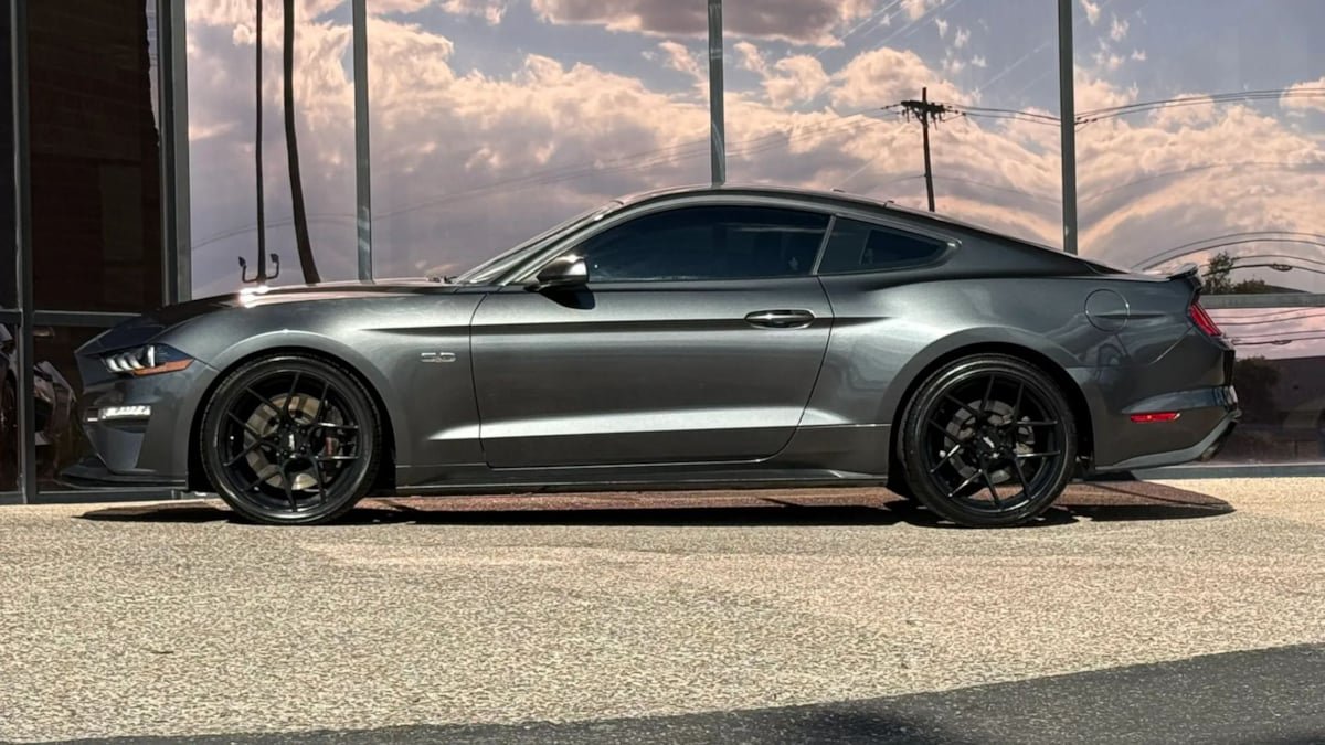 Used 2019 Ford Mustang GT w/ Performance Package - Level 2 RWD image 5