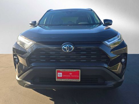 Certified 2022 Toyota RAV4 XLE Premium image 8