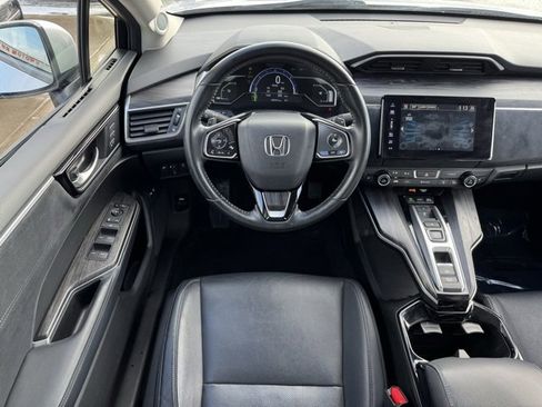 Used 2018 Honda Clarity Touring image 5