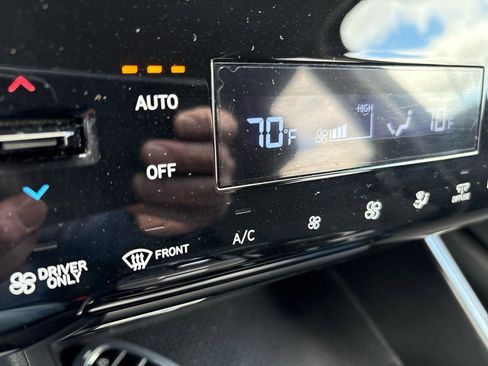 Used 2022 Hyundai Tucson Blue AWD/4WD image 25