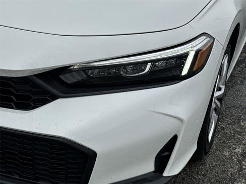 Used 2025 Honda Civic LX image 9