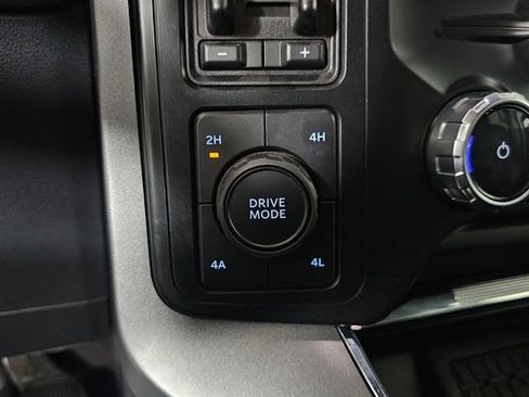 Used 2023 Ford F150 Lariat w/ Equipment Group 502A High image 40