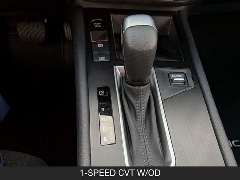 Certified 2025 Nissan Kicks S image 17