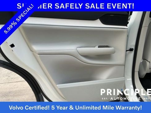 Certified 2025 Volvo EX90 Ultra AWD/4WD image 30