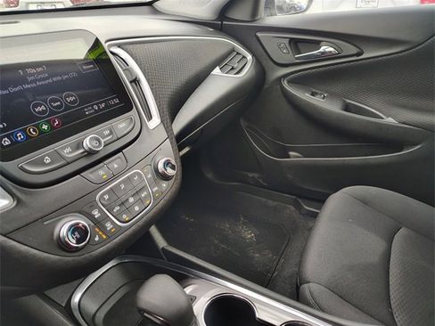 Used 2023 Chevrolet Malibu LT image 25