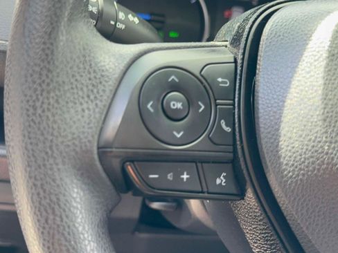 Used 2019 Toyota RAV4 XLE w/ Convenience Package AWD/4WD image 12