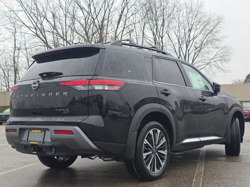 New 2026 Nissan Pathfinder Platinum AWD/4WD image 16