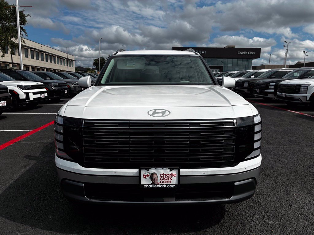 Used 2026 Hyundai Palisade SEL FWD image 8