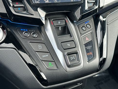 Used 2021 Honda Odyssey Elite image 25