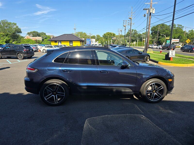 Used 2021 Porsche Macan AWD/4WD image 25