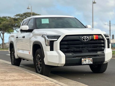 Used 2025 Toyota Tundra SR5 image 6