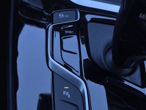 Used 2019 BMW X3 xDrive30i w/ Driving Assistance Package image 20