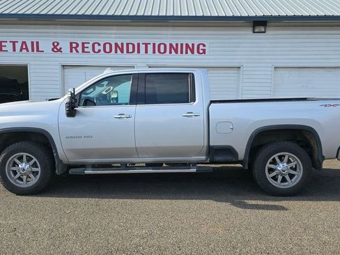 Used 2020 Chevrolet Silverado 2500 LTZ w/ LTZ Premium Package image 6