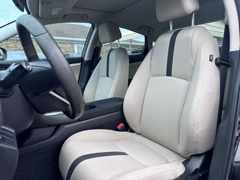 Used 2017 Honda Civic EX image 12
