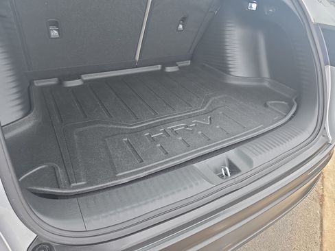 Used 2024 Honda HR-V LX image 12