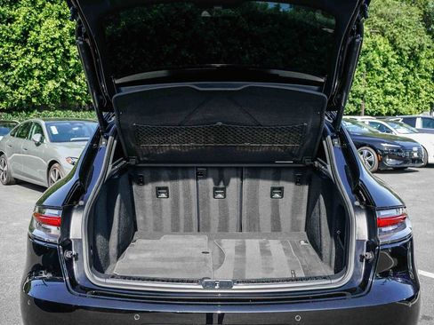 Used 2020 Porsche Macan S image 30