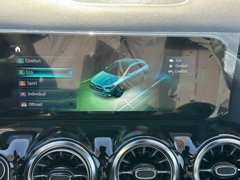 New 2026 Mercedes-Benz GLA 250 4MATIC image 29