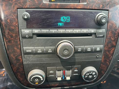 Used 2012 Chevrolet Impala LT FWD image 36