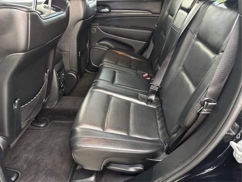 Used 2019 Jeep Grand Cherokee High Altitude AWD/4WD image 14
