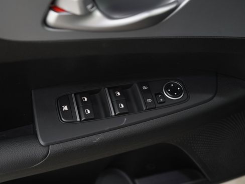 Used 2023 Kia Forte LX FWD image 18